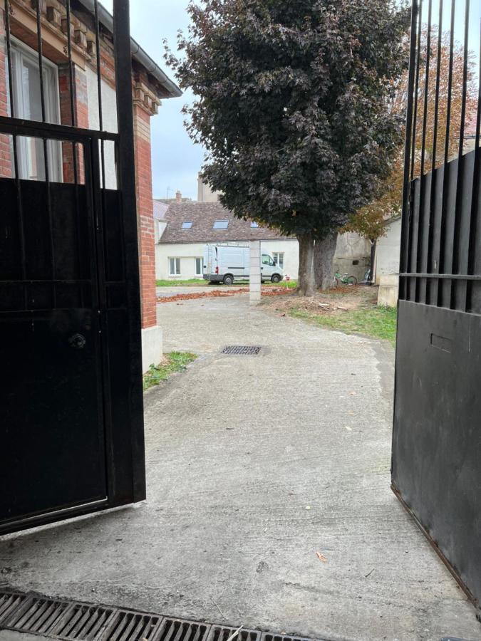 Apartamento Le Relais De Saint Loup 1 A 66 Personnes Montereau-Fault-Yonne Exterior foto