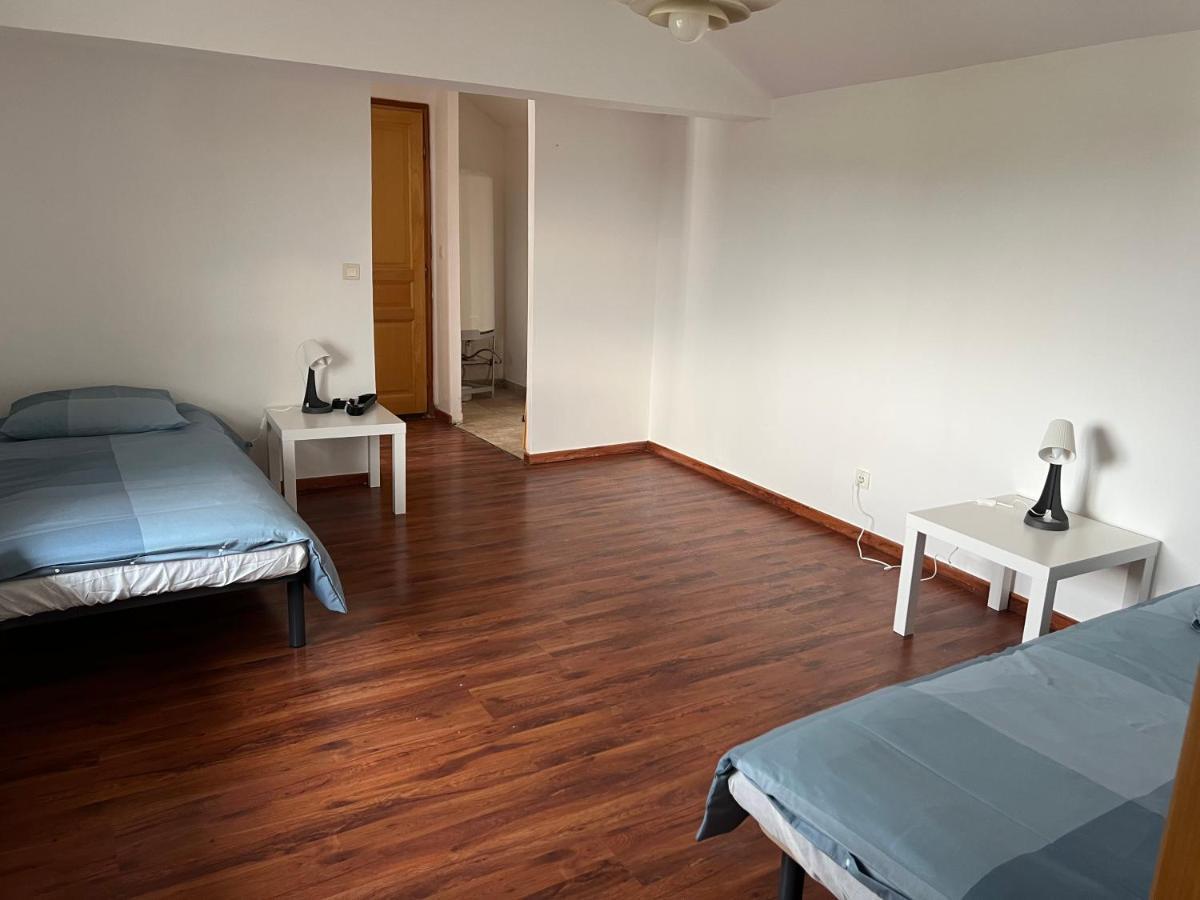 Apartamento Le Relais De Saint Loup 1 A 66 Personnes Montereau-Fault-Yonne Exterior foto